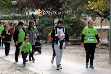 Miles de personas se congregaron en la capital ribera para participar en la carrera