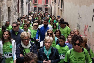 Miles de personas se congregaron en la capital ribera para participar en la carrera