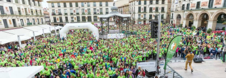 Miles de personas se congregaron en la capital ribera para participar en la carrera