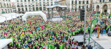 Miles de personas se congregaron en la capital ribera para participar en la carrera