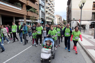 Miles de personas se congregaron en la capital ribera para participar en la carrera
