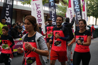 Imágenes de la V edición de la Carrera Solidaria Navarra que recauda fondos para Anfas