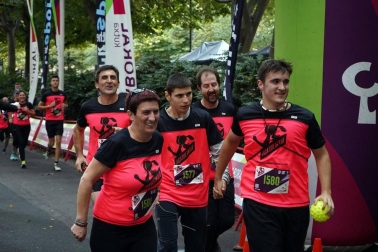 Imágenes de la V edición de la Carrera Solidaria Navarra que recauda fondos para Anfas