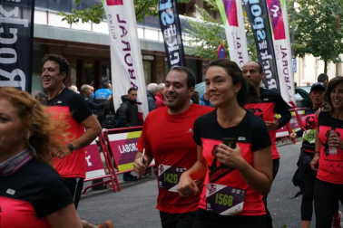 Imágenes de la V edición de la Carrera Solidaria Navarra que recauda fondos para Anfas