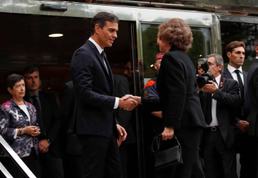 El funeral de la cantante, fallecida este sábado, ha congregado a personalidades del mundo de la política y la cultura