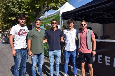 El 6 y 7 de octubre Cintruénigo celebró la XVII Fiesta de la gastronomía navarra, un evento en el que se ensalzan los productos típicos de esta tierra. ¡Click! acudió el sábado para dejar constancia de los dos eventos que dieron inicio a la programación: el II Festival de Cerveza Artesana de Cintruénigo y el concurso de tortilla de patatas.