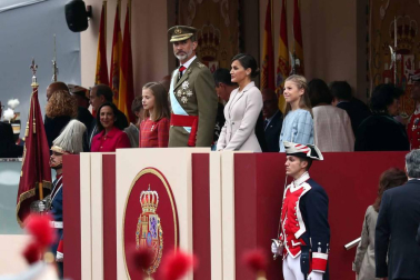 Este viernes, 12 de octubre, se ha celebrado el tradicional militar en Madrid, presidido por Felipe VI y la reina Letizia