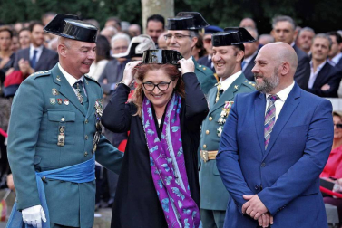 Fotos del día de la patrona de la Guardia Civil en Pamplona.
