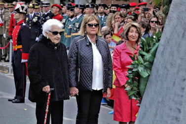 Fotos del día de la patrona de la Guardia Civil en Pamplona.
