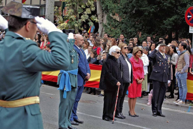 Fotos del día de la patrona de la Guardia Civil en Pamplona.