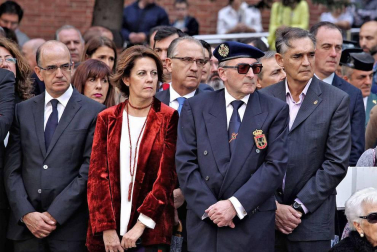 Fotos del día de la patrona de la Guardia Civil en Pamplona.