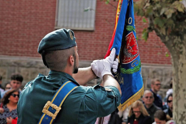 Fotos del día de la patrona de la Guardia Civil en Pamplona.