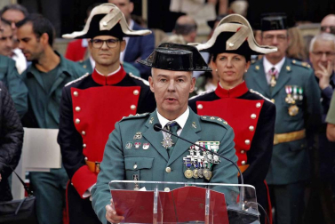 Fotos del día de la patrona de la Guardia Civil en Pamplona.