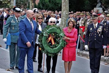 Fotos del día de la patrona de la Guardia Civil en Pamplona.
