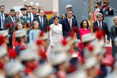 Este viernes, 12 de octubre, se ha celebrado el tradicional militar en Madrid, presidido por Felipe VI y la reina Letizia