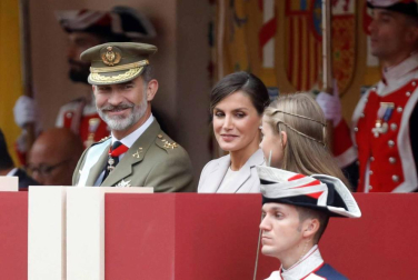 Este viernes, 12 de octubre, se ha celebrado el tradicional militar en Madrid, presidido por Felipe VI y la reina Letizia