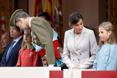 Este viernes, 12 de octubre, se ha celebrado el tradicional militar en Madrid, presidido por Felipe VI y la reina Letizia