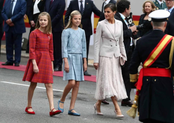 Este viernes, 12 de octubre, se ha celebrado el tradicional militar en Madrid, presidido por Felipe VI y la reina Letizia