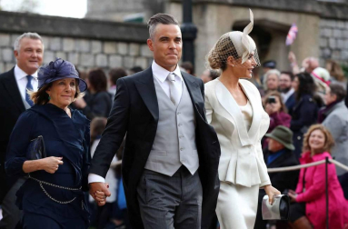 La princesa Eugenia se ha casado este viernes, 12 de octubre, con Jack Brooksbank, en la capilla de San Jorge en Windsor (Reino Unido)
