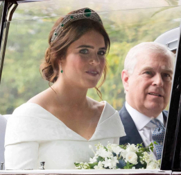La princesa Eugenia se ha casado este viernes, 12 de octubre, con Jack Brooksbank, en la capilla de San Jorge en Windsor (Reino Unido)