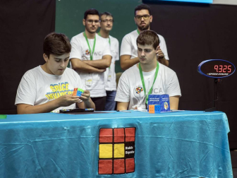 El XV Campeonato de España de Speedcubing tuvo lugar en el frontón de labrit, con 148 jugadores inscritos.