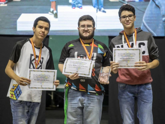 El XV Campeonato de España de Speedcubing tuvo lugar en el frontón de labrit, con 148 jugadores inscritos.