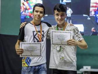 El XV Campeonato de España de Speedcubing tuvo lugar en el frontón de labrit, con 148 jugadores inscritos.