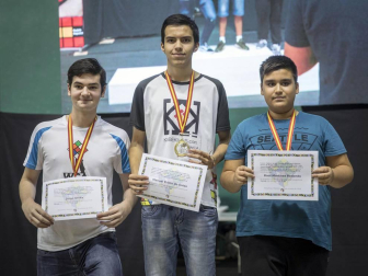 El XV Campeonato de España de Speedcubing tuvo lugar en el frontón de labrit, con 148 jugadores inscritos.