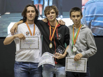 El XV Campeonato de España de Speedcubing tuvo lugar en el frontón de labrit, con 148 jugadores inscritos.