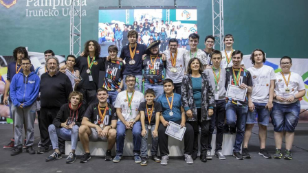 El XV Campeonato de España de Speedcubing tuvo lugar en el frontón de labrit, con 148 jugadores inscritos.