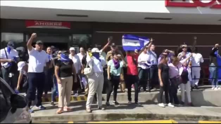 El gobierno de Ortega reprime con dureza una marcha de la oposición en Nicaragua