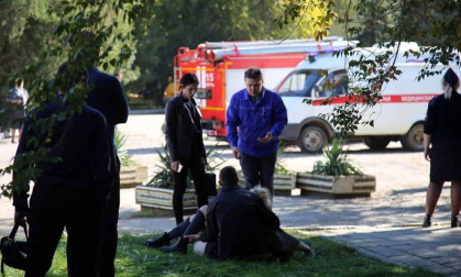 Al menos 18 personas han muerto y alrededor de cuarenta están heridas. El autor del ataque ha sido un estudiante de 18 años, que se ha suicidado tras el ataque