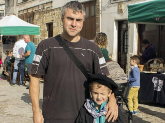 Durante todo el mes de octubre, el valle de Améscoa ha celebrado un programa de actividades ligado al pastoreo, con excursiones a parajes naturales, visita guiada a la quesería Surgaina o una jornada de 'pintxos' y platos con productos del pastoreo. El viernes 12 de octubre se celebró el Día del Pastor de Améscoa en Eulate, evento principal de las jornadas.