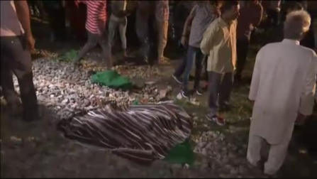 Decenas de muertos a causa de un accidente de tren en la India