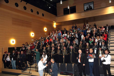 La localidad ribera acogió este sábado, 20 de octubre, la reunión anual de los cofrades.
