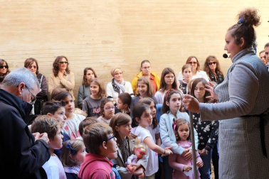 Animación, colorido y fiesta en la celebración del centro de la capital ribera, celebrado este sábado 20 de octubre.