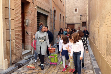 Animación, colorido y fiesta en la celebración del centro de la capital ribera, celebrado este sábado 20 de octubre.