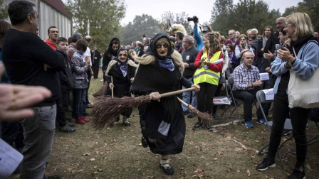 Miles de personas participan en el Nafarroa Oinez que se celebra este domingo en Alsasua