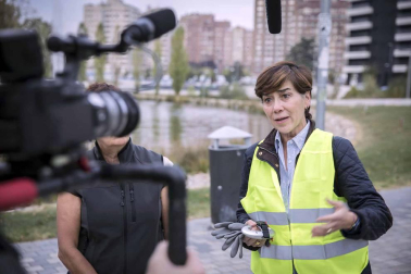 Más de 120 voluntarios y voluntarias se han congregado este sábado para participar en la limpieza del río Sadar