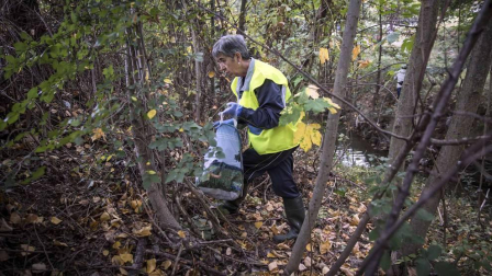 Más de 120 voluntarios y voluntarias se han congregado este sábado para participar en la limpieza del río Sadar