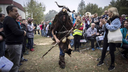 Miles de personas participan en el Nafarroa Oinez que se celebra este domingo en Alsasua