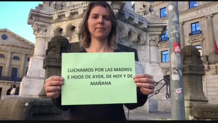 Las madres navarras reclaman la devolución del IRPF