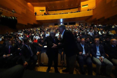 El Museo Universidad de Navarra acogió este miércoles, 24 de octubre, la gala de presentación de los cinco proyectos que aspiran a realizar la reforma de El Sadar.