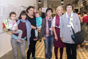 Fundación Juan Bonal puso en marcha la décima edición de su Semana de la Solidaridad con un evento que tuvo lugar el 18 de octubre en el hall del Espacio Geltoki, en la zona de taquillas de la Antigua Estación de Autobuses de Pamplona. A lo largo de toda la semana, se han ido realizando diversas actividades, que tendrán hoy su colofón con el concierto organizado en la sala Zentral y en el que participan grupos y músicos navarros.