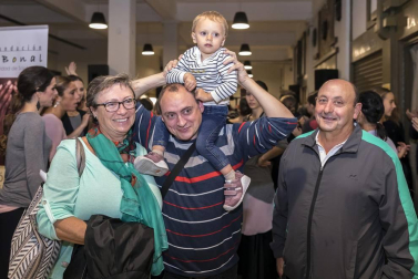 Fundación Juan Bonal puso en marcha la décima edición de su Semana de la Solidaridad con un evento que tuvo lugar el 18 de octubre en el hall del Espacio Geltoki, en la zona de taquillas de la Antigua Estación de Autobuses de Pamplona. A lo largo de toda la semana, se han ido realizando diversas actividades, que tendrán hoy su colofón con el concierto organizado en la sala Zentral y en el que participan grupos y músicos navarros.