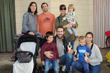 La Asociación de Padres y Madres Raimundo Lanas fue la encargada de lanzar el chupinazo que dio inicio a los festejos la tarde del viernes 19 de octubre. De entre todos los actos programados a lo largo del fin de semana, ¡Click! acompañó a los vecinos durante la gigantada del sábado. Además de la comparsa local también participaron las de Santacara, Rada, Caparroso, Castejón, Javier Bozal de Artica, Miranda de Arga, Orkoien, Zizurkil y Tudela.