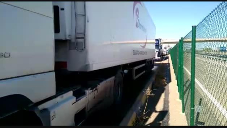 Policía Foral realiza un control a camiones en la Ribera