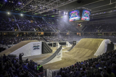 Cerca de 7.000 espectadores contemplaron el espectáculo X Gravity ayer en el Navarra Arena