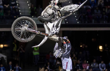 Cerca de 7.000 espectadores contemplaron el espectáculo X Gravity ayer en el Navarra Arena