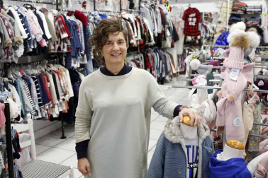 Negocios y comercios en la calle Mayor de Burlada.